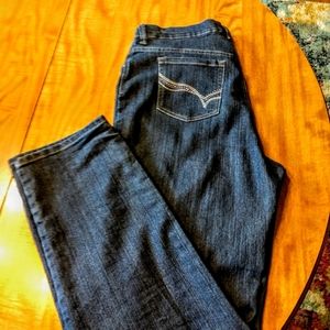 Gloria Vanderbilt Amanda size 14 blue jeans LNWOT